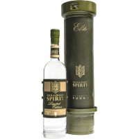 Водка Ukrainian Spirit Reserve 6 л 40% в металлическом тубусе и кожаной отделкой зеленого оттенка.