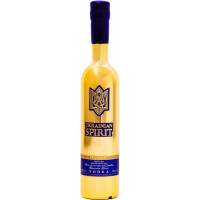 Водка Ukrainian Spirit Luxury 0.5л 40% в золотом оформлении.